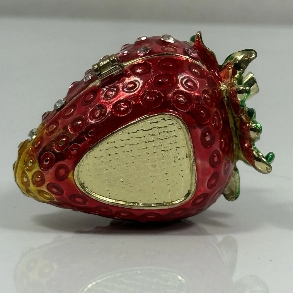 Strawberry Trinket Box Magnet Close Red Bling Enamel Yellow Interior Gold Tone